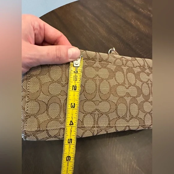 Coach Celeste Convertible Hobo Crossbody Bag Pink Accent-Missing Strap - Picture 13 of 13